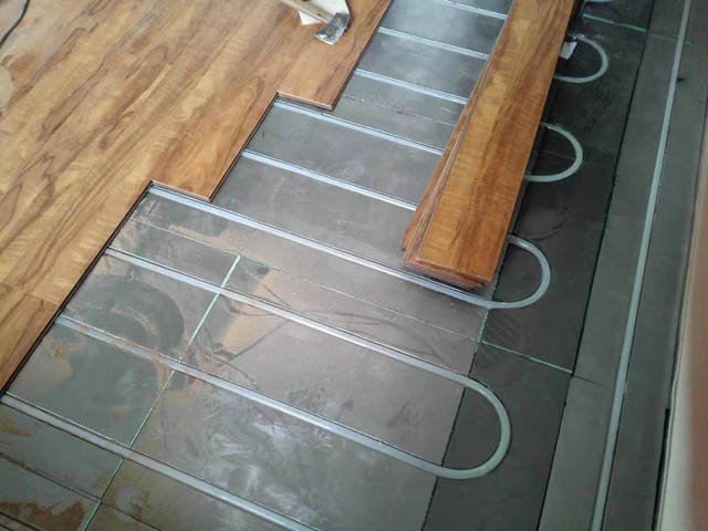 1570181781223550.jpg fd559df139b8f2bdae365db91c3001e.jpg